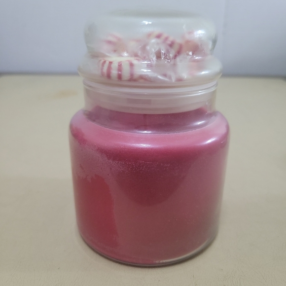 The Home Collection Hot Baked Apple Pie Scented Candle - Picture 3 of 11